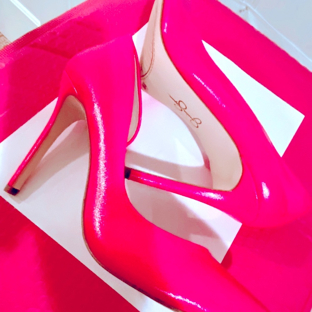 Ladies Shoe